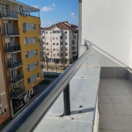Black * Novi Sad